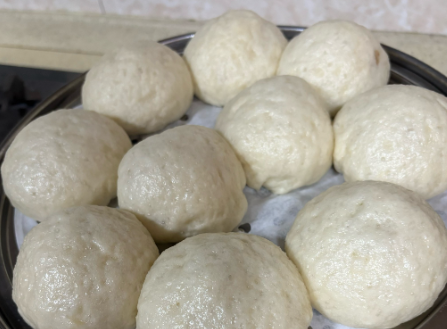 為什么自己做饅頭老是碰到死面塌陷等各種問(wèn)題？東莞食材配送中心與您聊一聊