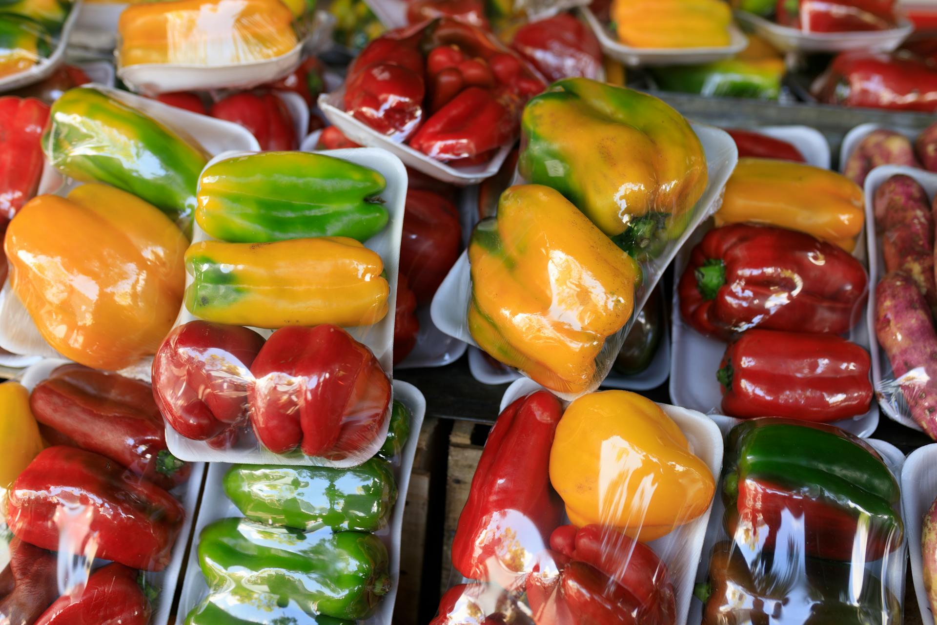 ?保鮮膜裹得越緊越保鮮?很多人都錯了!深圳農產品配送公司為您科普